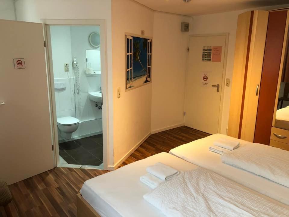 Hotel Kriftelerhof 외부 사진